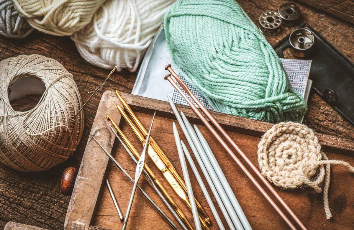 can you mix knitting and crochet