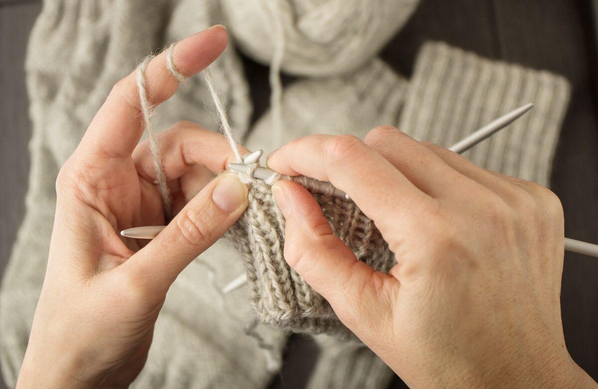 what does turn mean when knitting